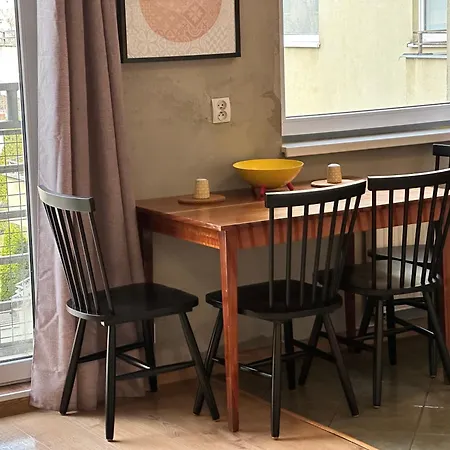 Apartment Momoapart - By Kromera *