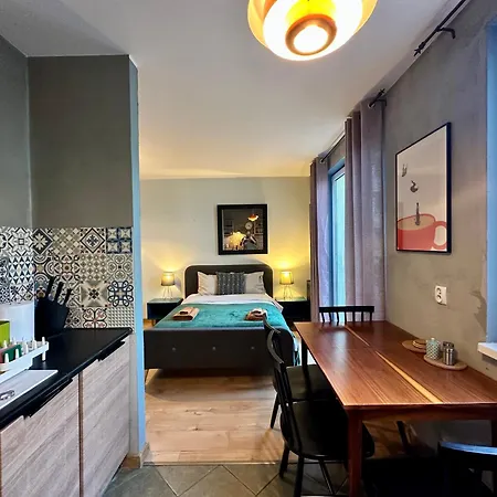 Apartment Momoapart - By Kromera *