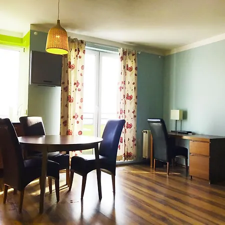 Momoapart - By Kromera *