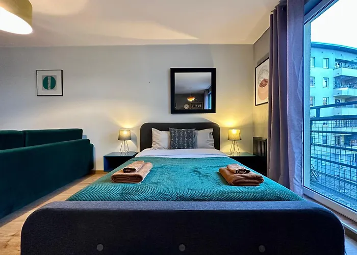 Momoapart - By Kromera Breslavia